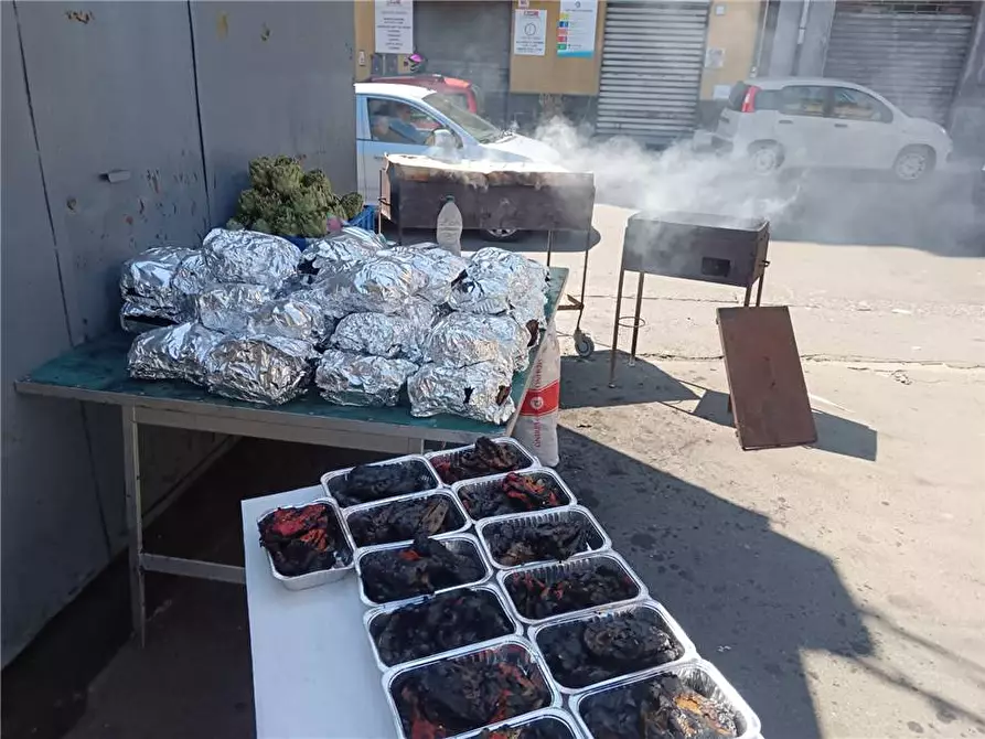 Immagine 7 di Attività commerciale in vendita  in Via Pietro Novelli, 131 a Catania
