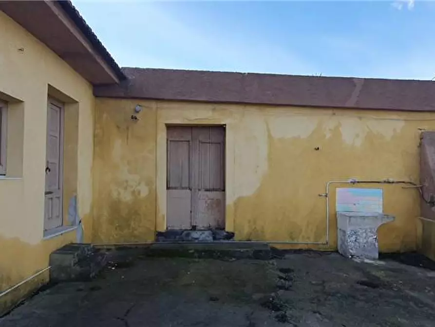 Immagine 6 di Villa in vendita  in Via Santa Lucia, 11 a Mascali