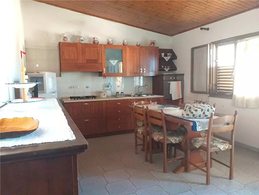 Immagine 8 di Villa in vendita  in Via Fabbrica, sn a Roccalumera