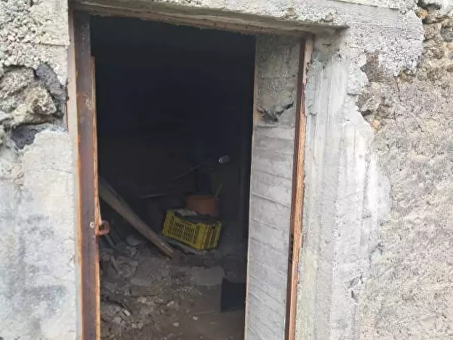 Immagine 8 di Villa in vendita  in Loc. Passopisciaro a Castiglione Di Sicilia