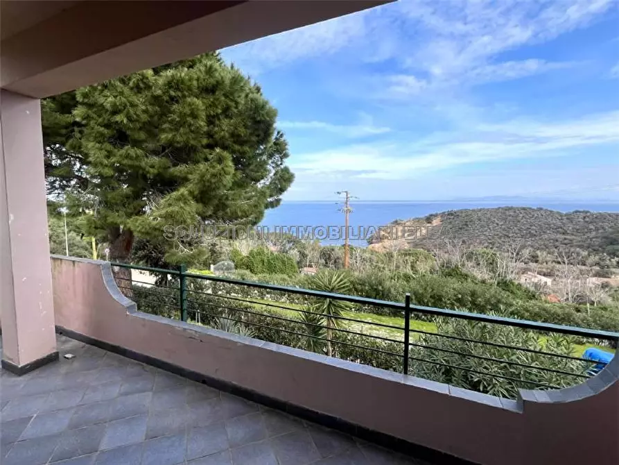 Immagine 12 di Villa in vendita  a Portoferraio