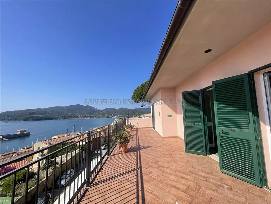 Immagine 13 di Appartamento in vendita  a Portoferraio