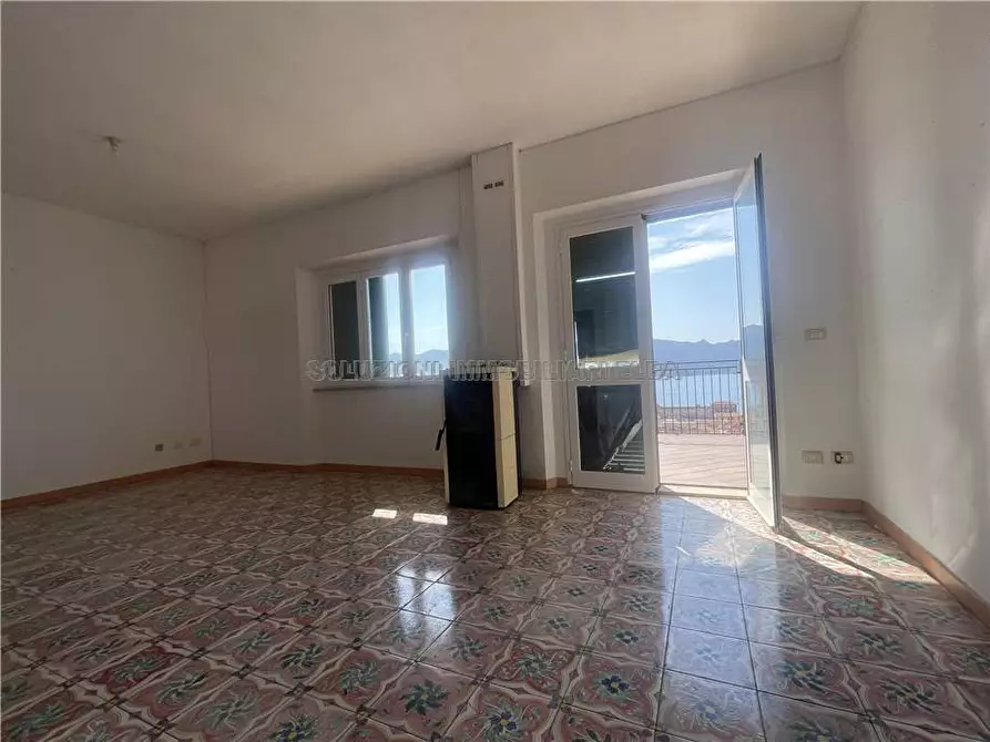 Immagine 16 di Appartamento in vendita  a Portoferraio