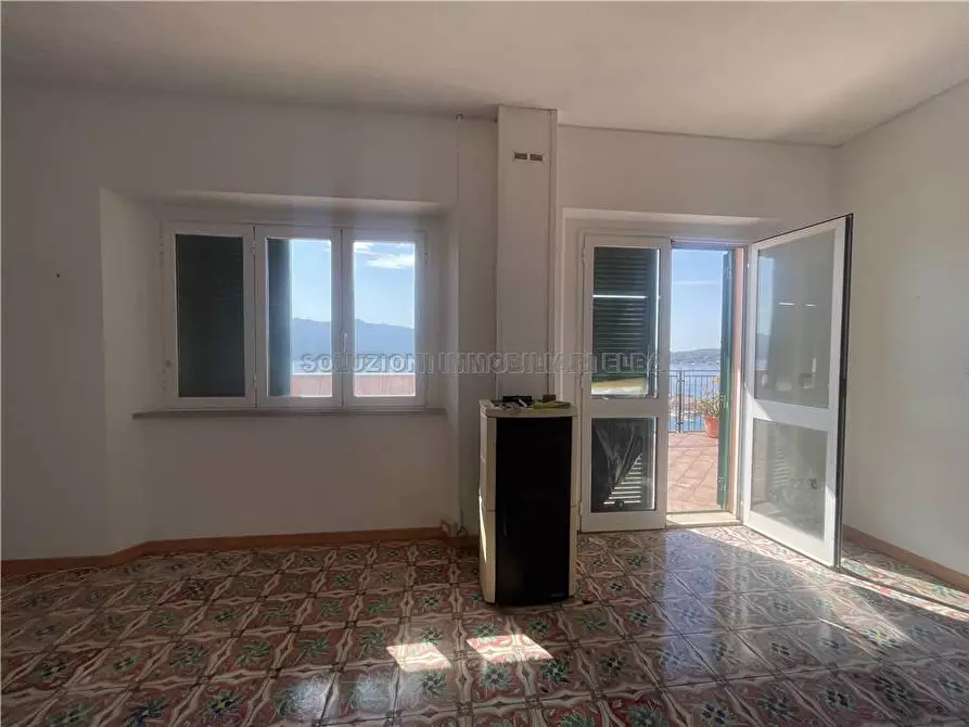 Immagine 17 di Appartamento in vendita  a Portoferraio