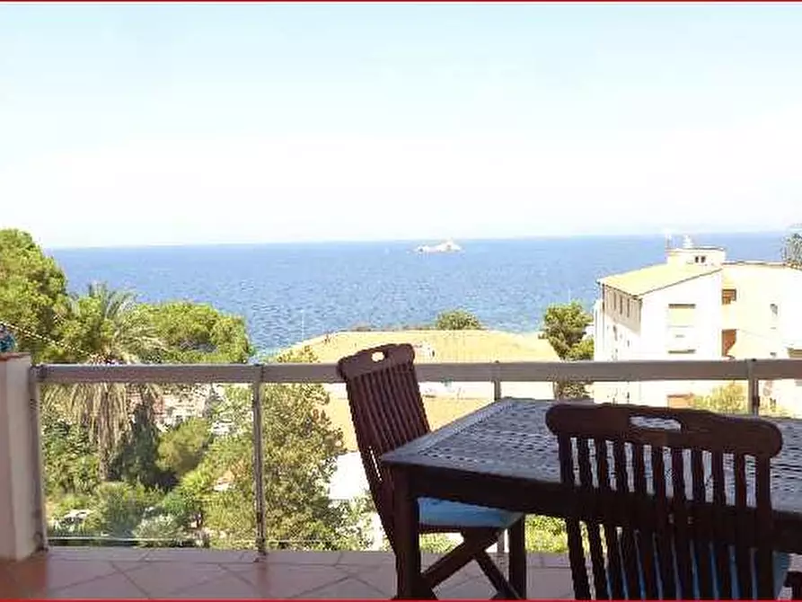 Immagine 7 di Villa in vendita  a Portoferraio