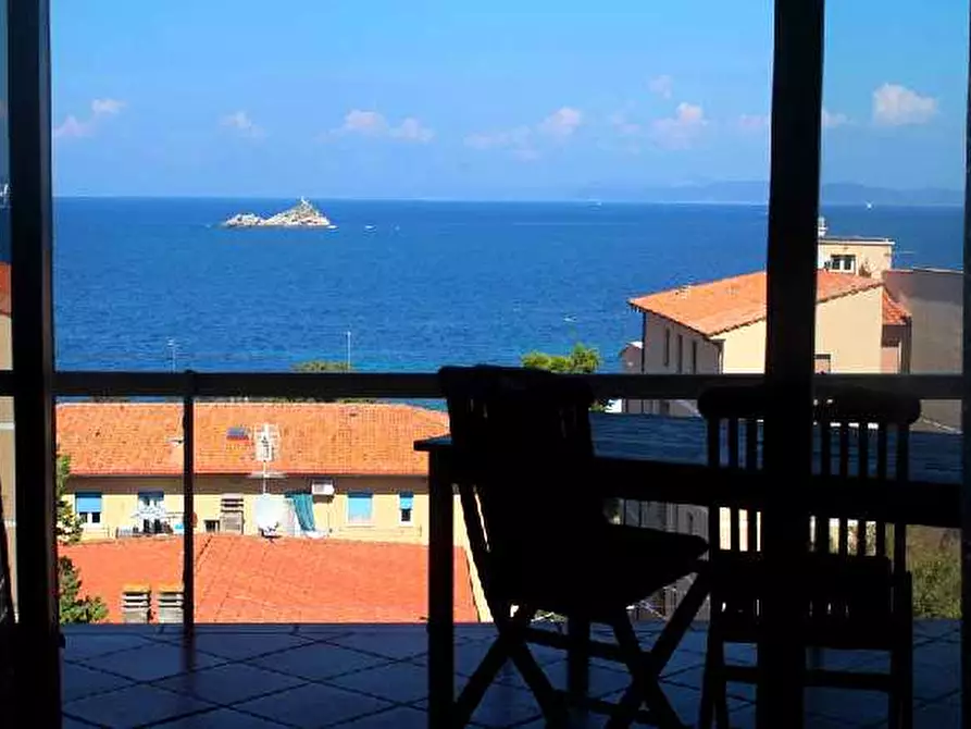 Immagine 9 di Villa in vendita  a Portoferraio