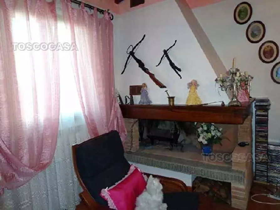 Immagine 6 di Villa in vendita  a Fucecchio