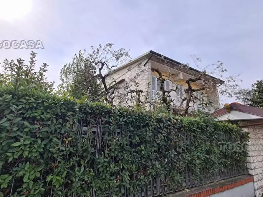 Immagine 6 di Villa in vendita  a Fucecchio
