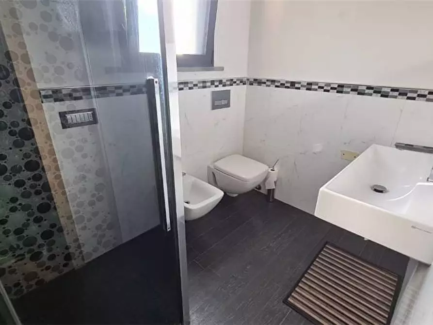 Immagine 9 di Villa in vendita  a Fucecchio