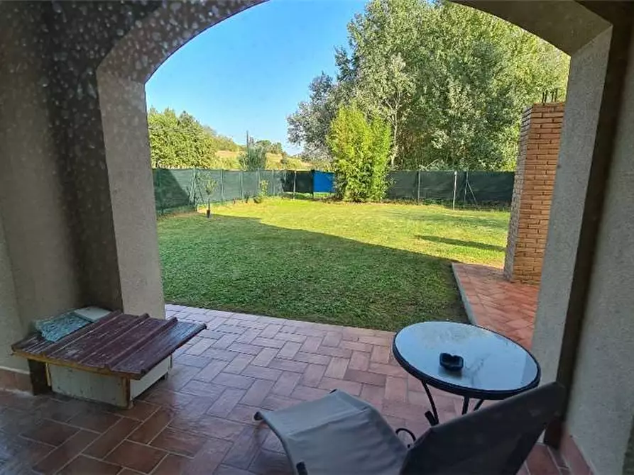 Immagine 10 di Villa in vendita  a Fucecchio