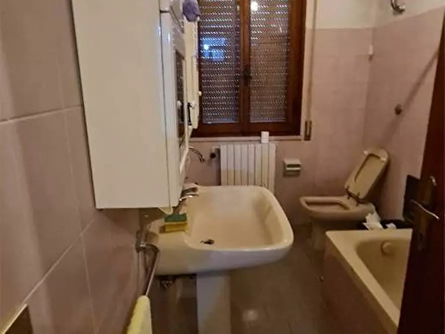 Immagine 7 di Villa in vendita  a Fucecchio