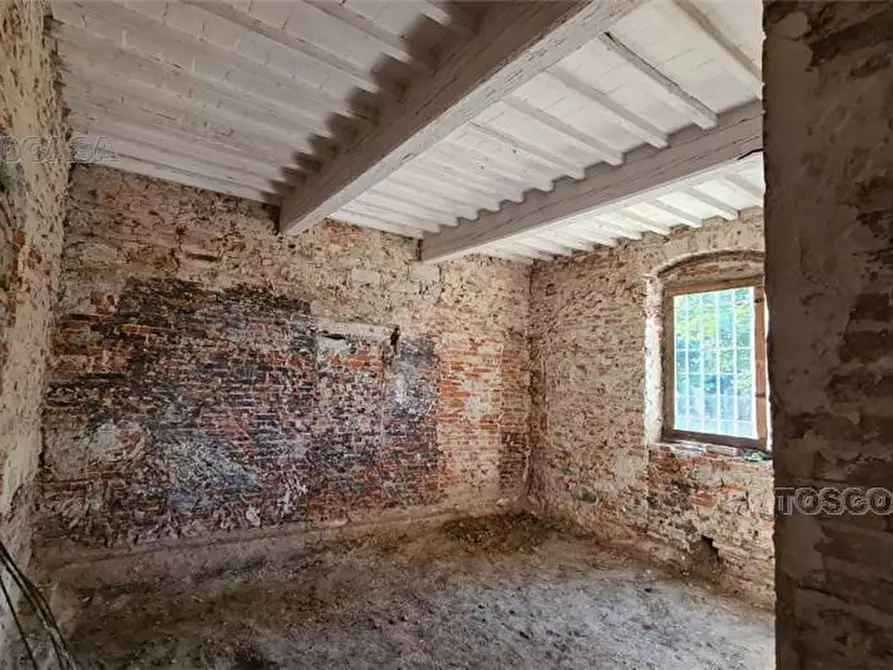 Immagine 7 di Rustico / casale in vendita  a Fucecchio