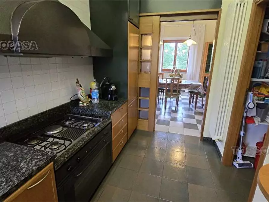Immagine 9 di Villa in vendita  a Fucecchio