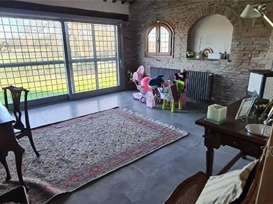 Immagine 6 di Villa in vendita  a Fucecchio