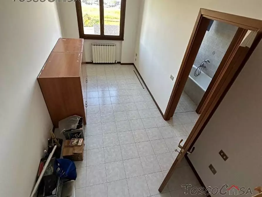 Immagine 8 di Appartamento in vendita  a Fucecchio