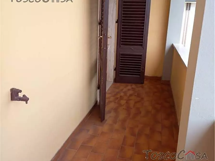 Immagine 7 di Villa in vendita  a Fucecchio
