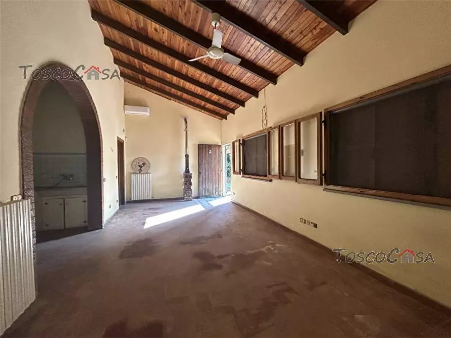 Immagine 7 di Villa in vendita  a Fucecchio