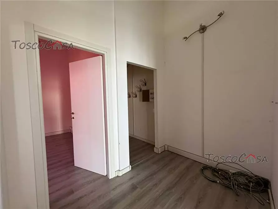 Immagine 9 di Attività commerciale in affitto  a Fucecchio