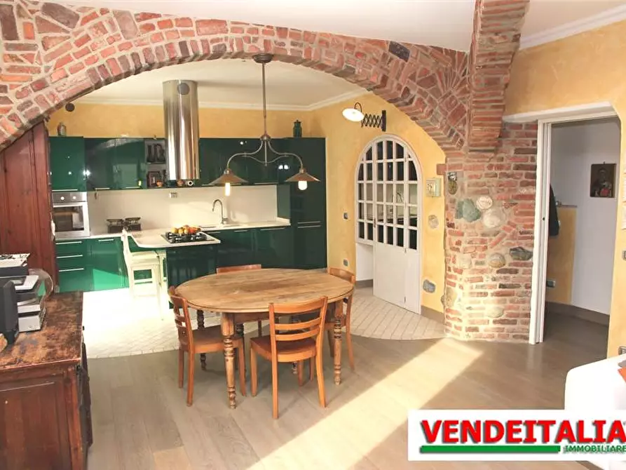 Immagine 16 di Appartamento in vendita  in Via rossini a Guanzate