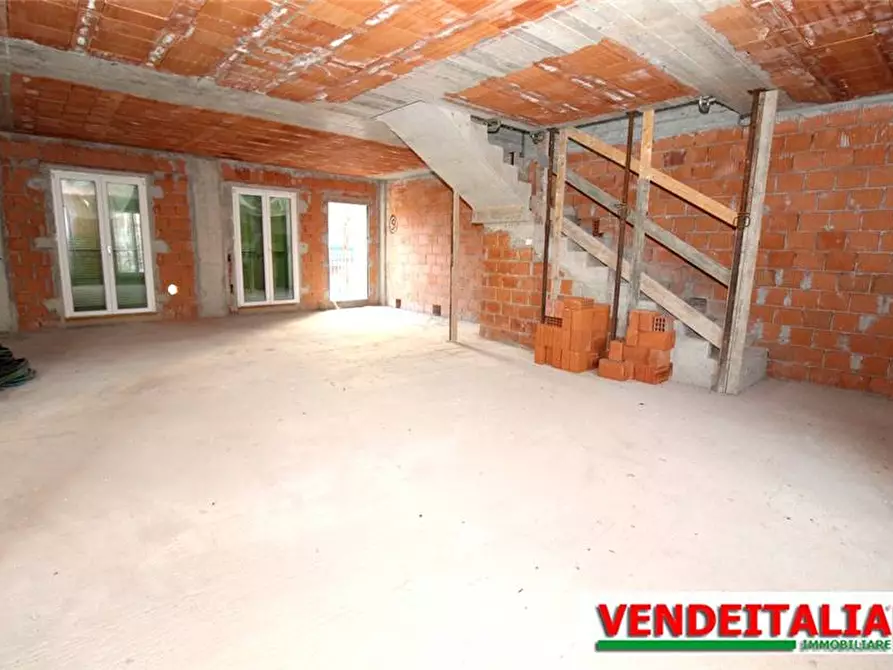 Immagine 8 di Appartamento in vendita  in Via foscolo a Rovellasca