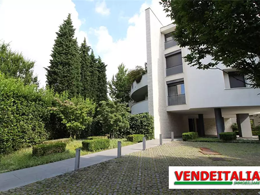 Immagine 16 di Appartamento in vendita  a Fino Mornasco