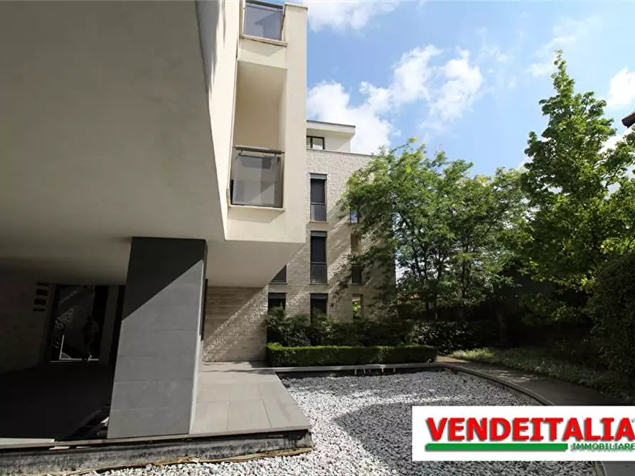 Immagine 11 di Appartamento in vendita  a Fino Mornasco