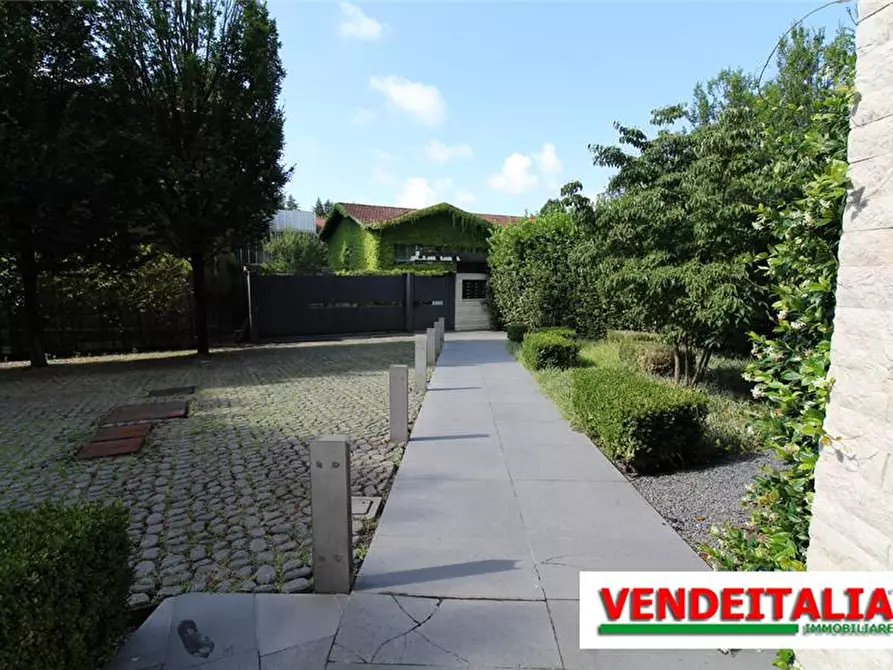 Immagine 15 di Appartamento in vendita  a Fino Mornasco