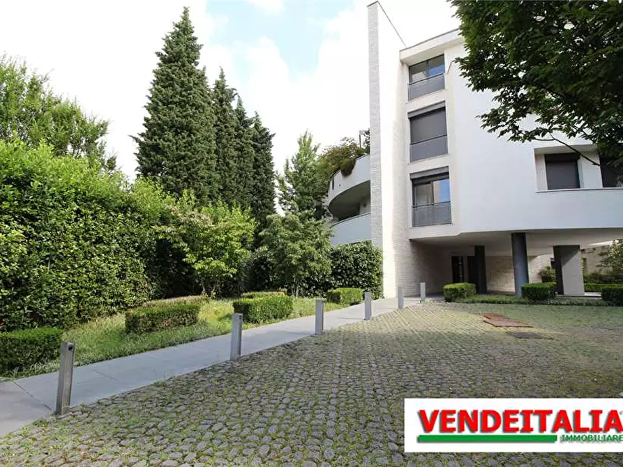 Immagine 16 di Appartamento in vendita  a Fino Mornasco