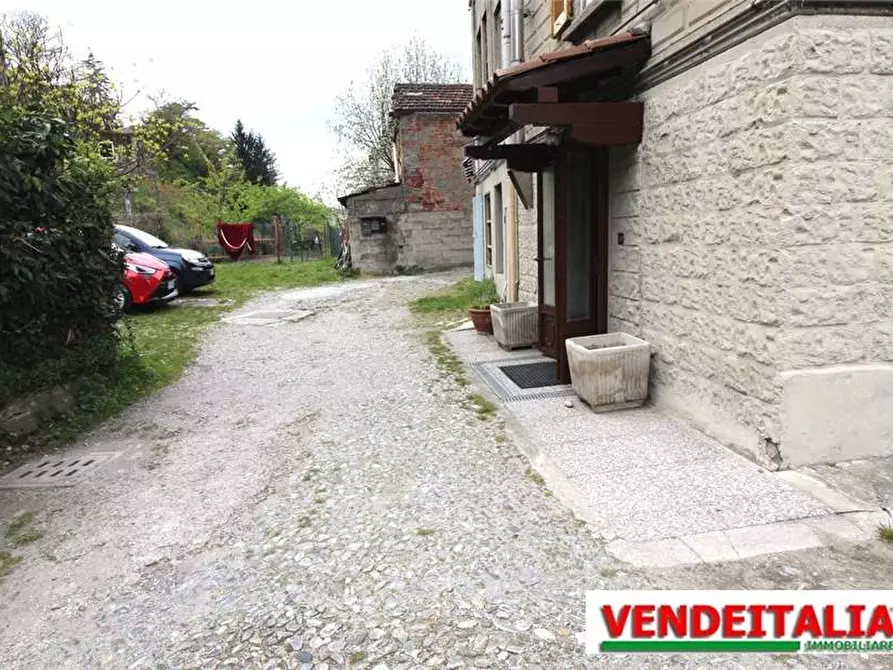Immagine 12 di Appartamento in vendita  in Via Napoleona Alta a Como