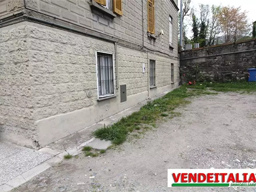 Immagine 13 di Appartamento in vendita  in Via Napoleona Alta a Como