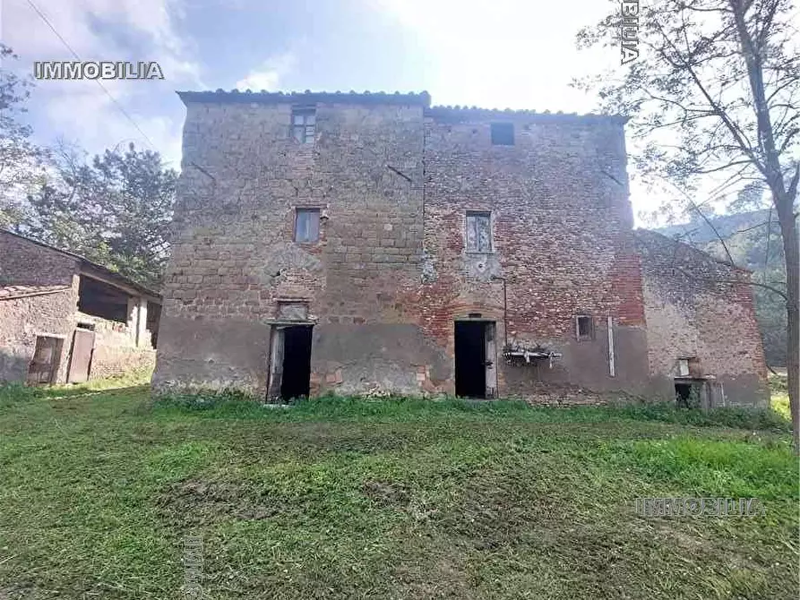 Immagine 10 di Rustico / casale in vendita  a Citerna