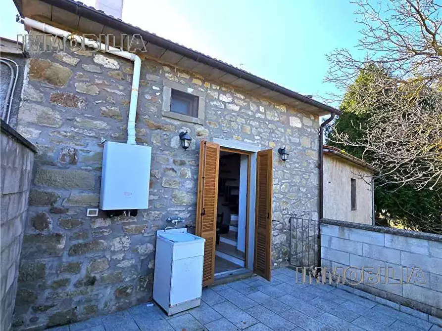 Immagine 9 di Porzione di casa in vendita  a Caprese Michelangelo