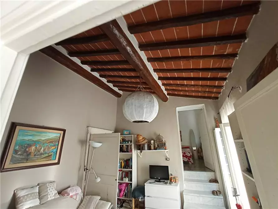 Immagine 10 di Appartamento in vendita  a Marciana Marina