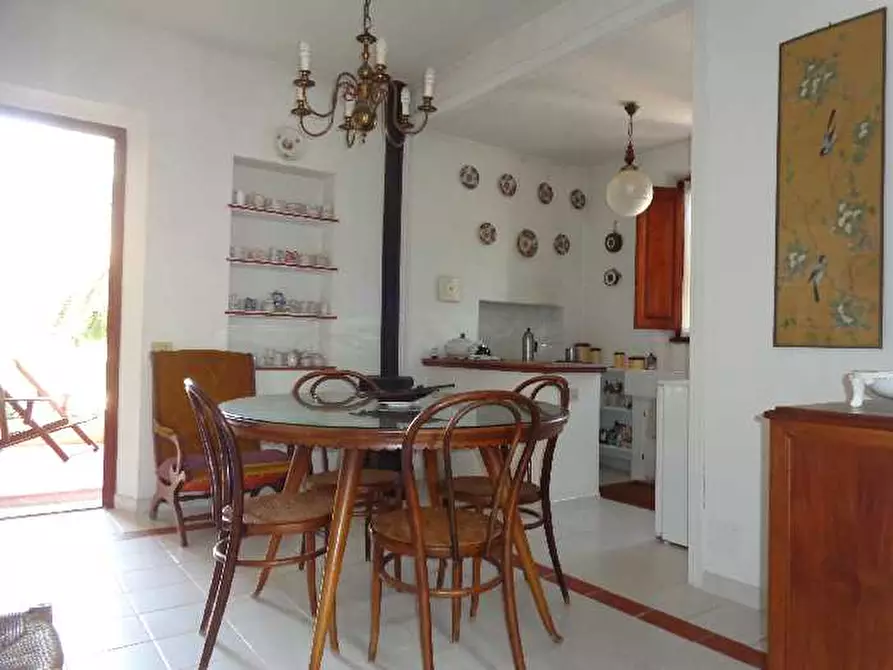 Immagine 9 di Villa in vendita  a Portoferraio