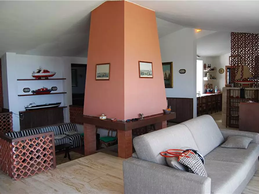 Immagine 13 di Villa in vendita  a Portoferraio