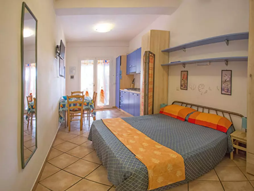 Immagine 11 di Villa in vendita  a Campo Nell'elba