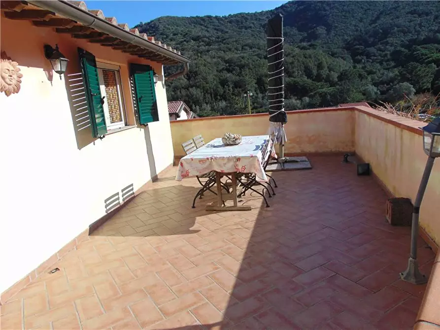 Immagine 10 di Porzione di casa in vendita  a Rio