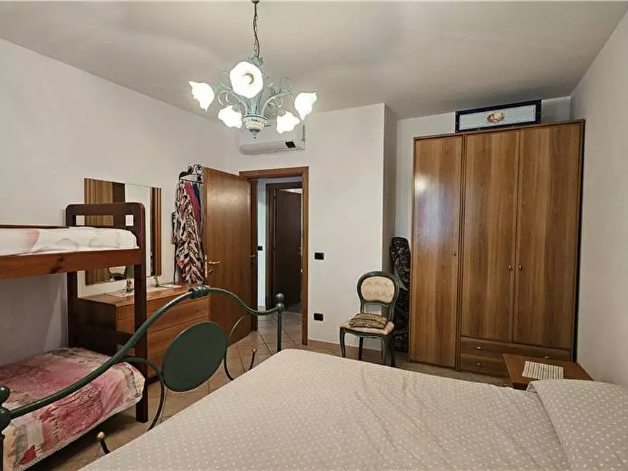 Immagine 10 di Villa in vendita  a Rio