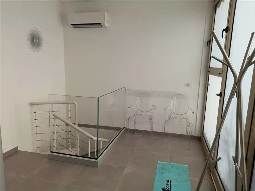 Immagine 6 di Ufficio in vendita  a Marciana Marina