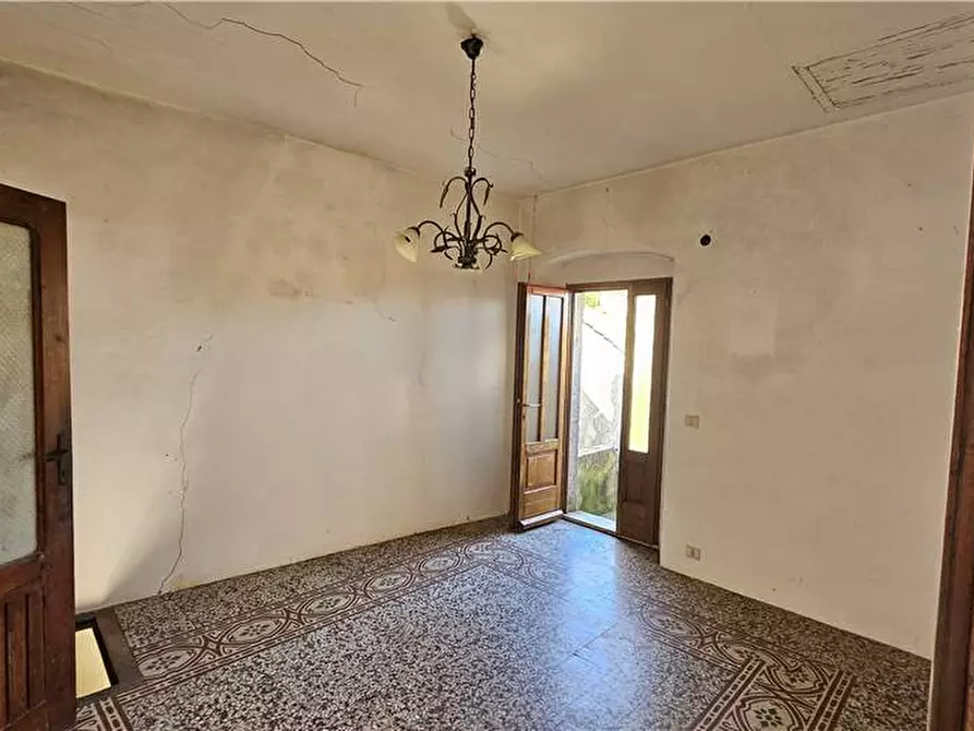 Immagine 8 di Rustico / casale in vendita  a Marciana
