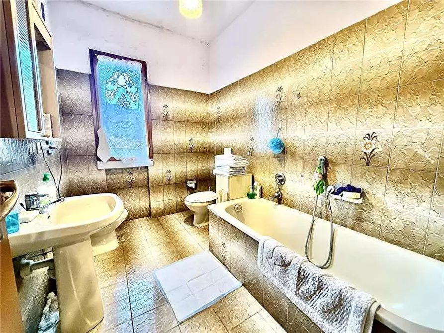 Immagine 10 di Appartamento in vendita  a Marciana Marina