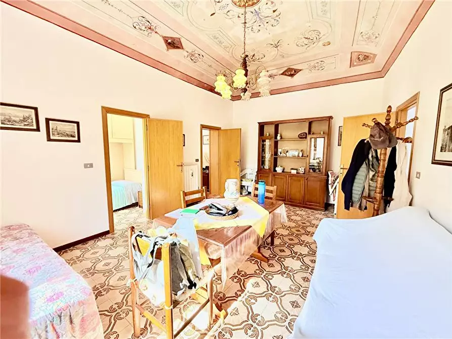 Immagine 19 di Porzione di casa in vendita  a Marciana
