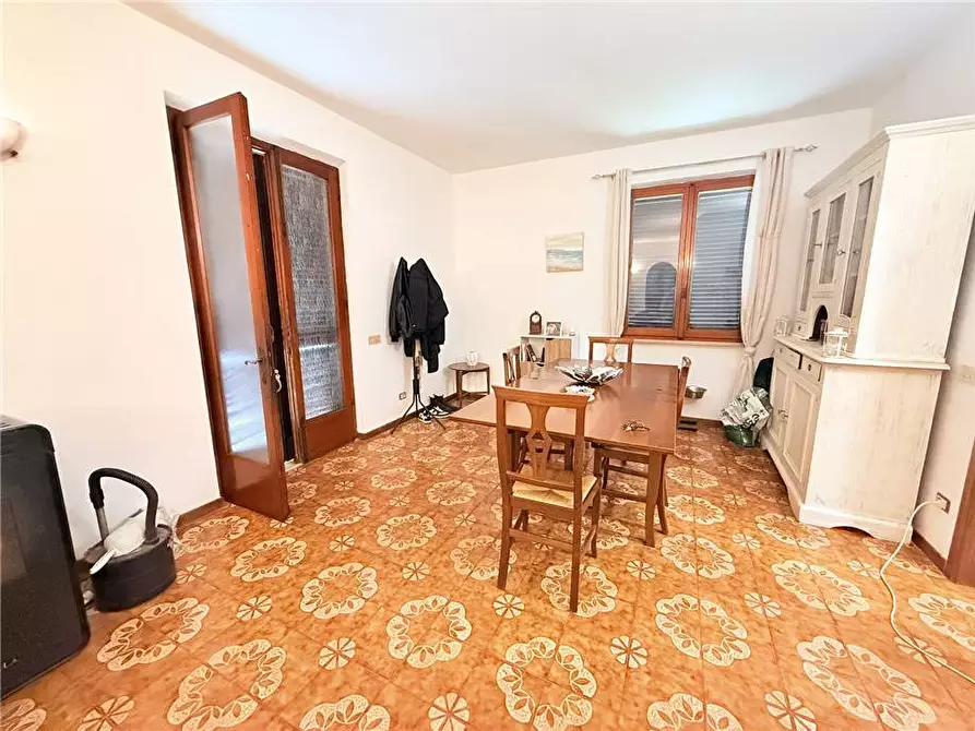 Immagine 11 di Villa in vendita  a Portoferraio