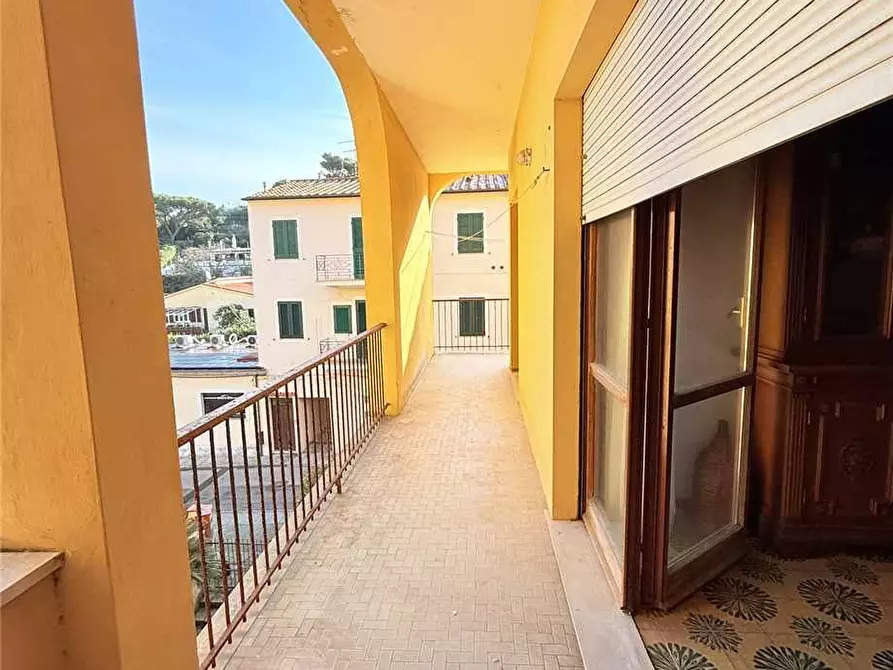 Immagine 16 di Appartamento in vendita  a Marciana Marina