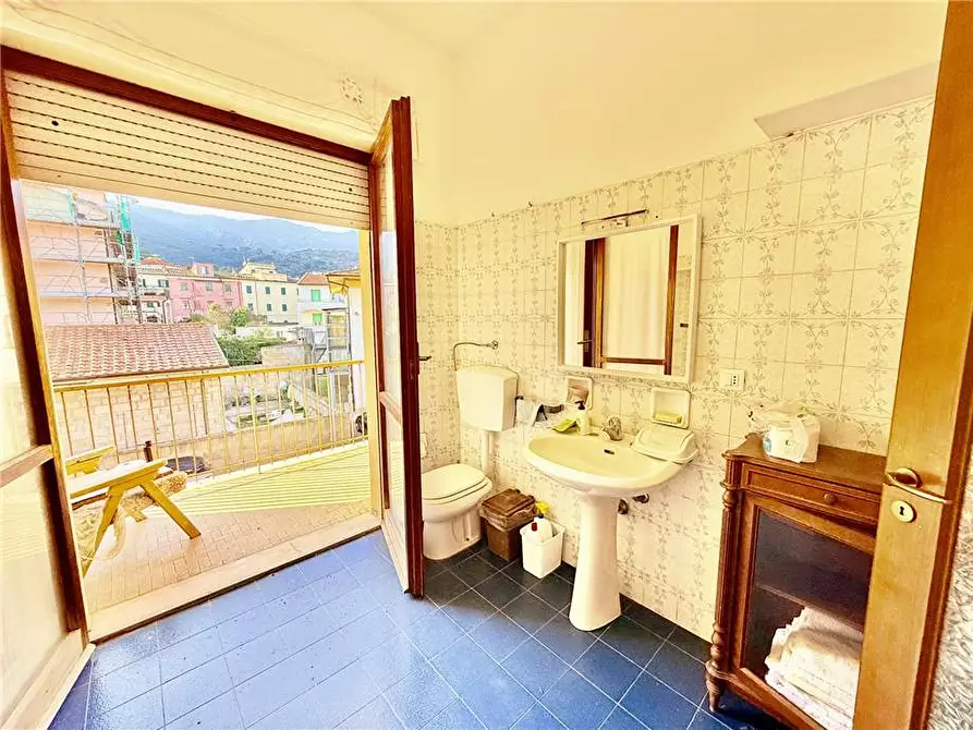 Immagine 19 di Appartamento in vendita  a Marciana Marina