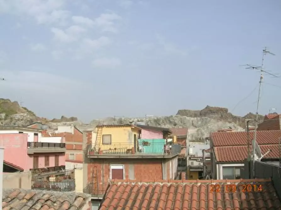 Immagine 8 di Villa in vendita  a Biancavilla
