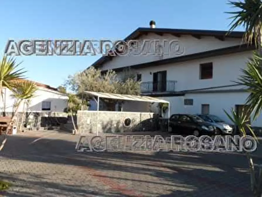 Immagine 6 di Stabile in vendita  a Santa Maria Di Licodia