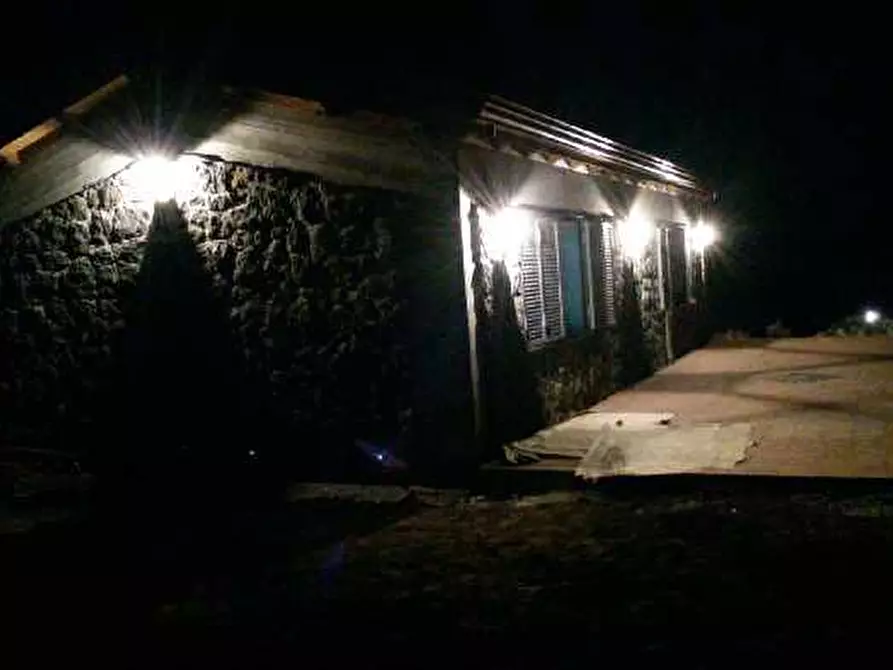 Immagine 8 di Azienda agricola in vendita  a Adrano