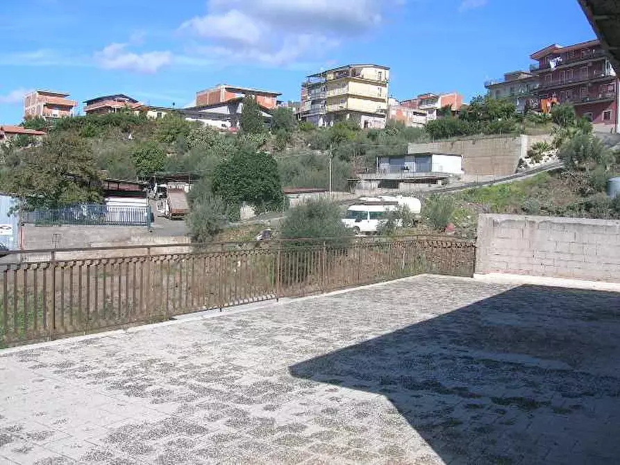 Immagine 7 di Villa in vendita  a Biancavilla