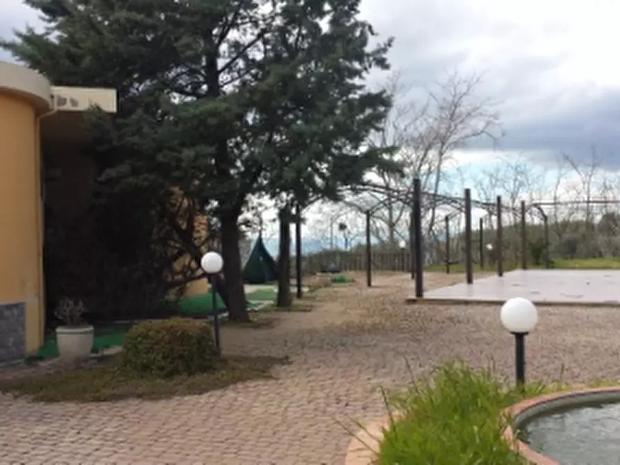 Immagine 8 di Albergo/B&B/Residence in vendita  a Santa Maria Di Licodia